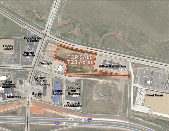 621 E Mall Dr