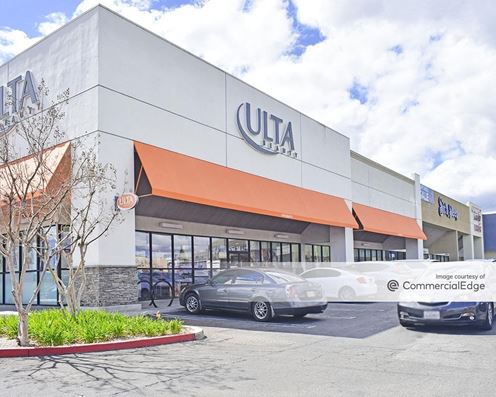 Nordhoff Plaza