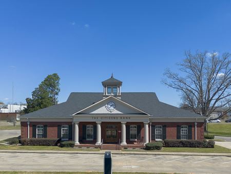 Retail space for Sale at 301 West Main Street in Carthage