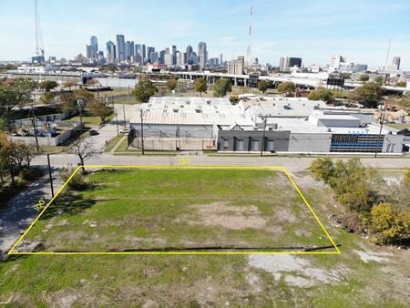 Photo of commercial space at 800 4th Ave Dallas in Dallas