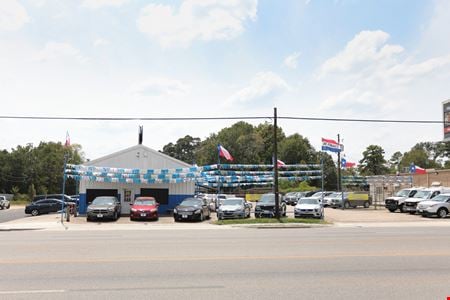Photo of commercial space at 815 E Davis St in Conroe