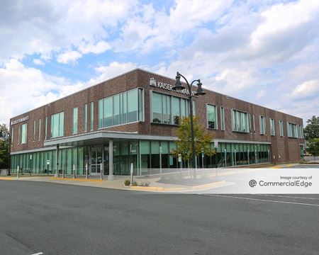 Photo of commercial space at 15050 Heathcote Blvd in Haymarket