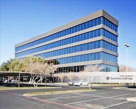 Midtown Office Center - 5720 Lyndon B. Johnson Fwy