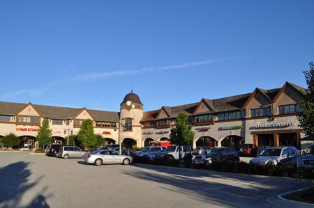 Forest Square - Lake Forest