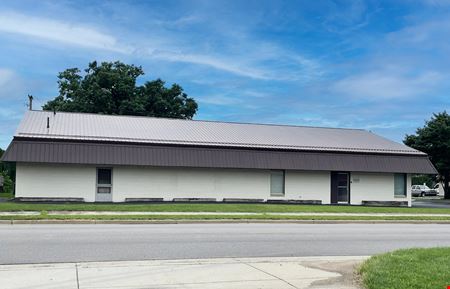 Photo of commercial space at 1727 W Lusher Ave in Elkhart