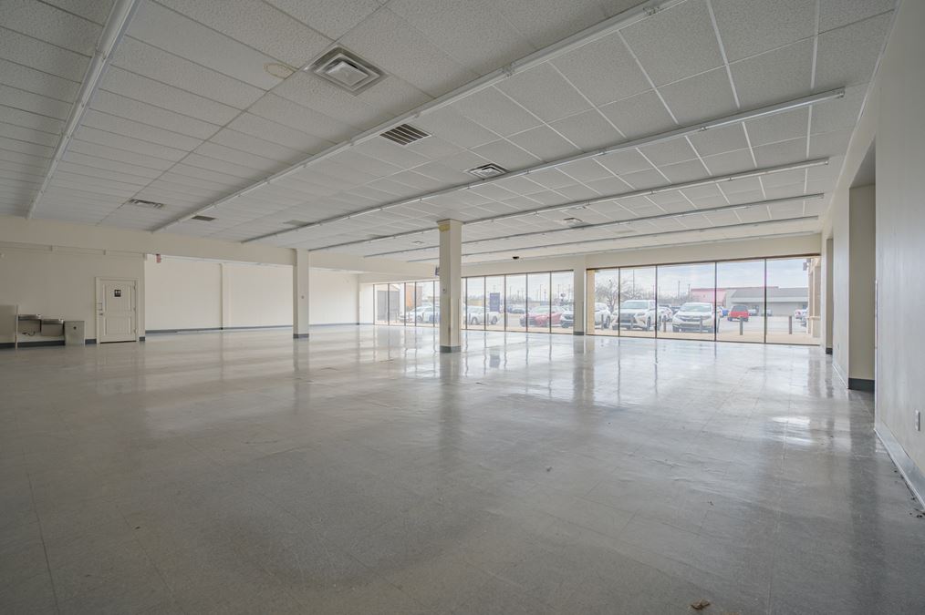 River Oaks Plaza/Retail