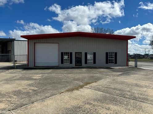 Industrial for Sale or Lease in Scott, LA