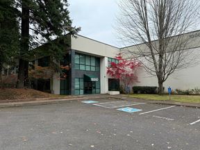 Columbia Stone - Industrial Building with Fenced Yard