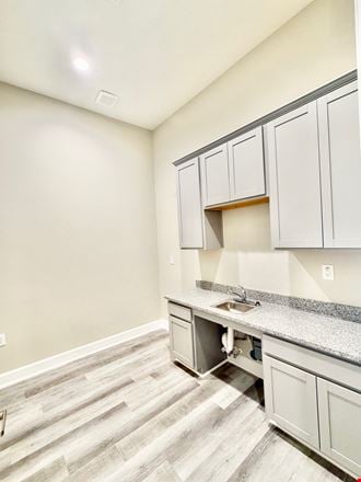 350 Grand Link Drive Units 505&506