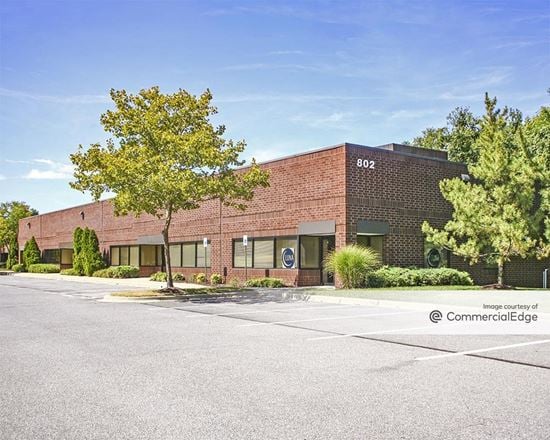 Cromwell Business Park - 801, 802 & 811 Cromwell Park Drive