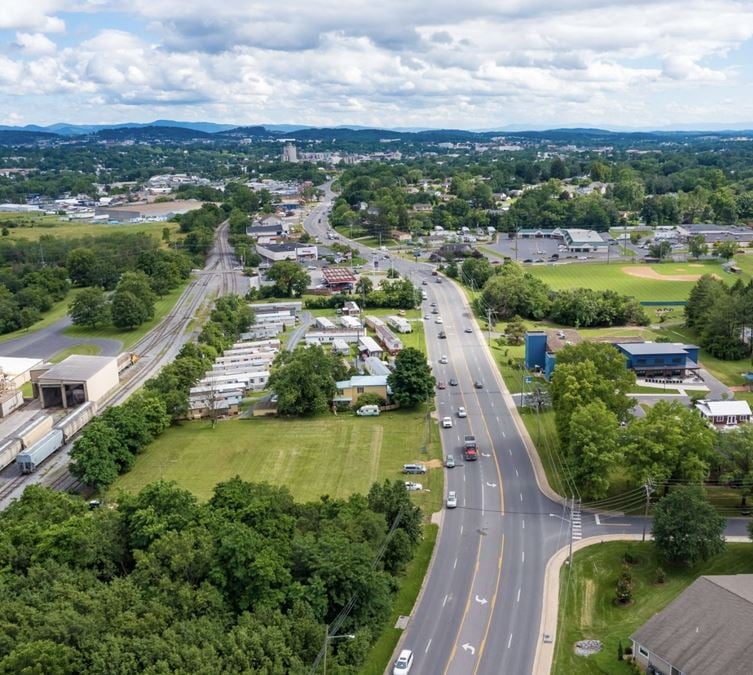 1.07 ACRE COMMERCIAL LOT IN HIGH TRAFFIC LOCATION