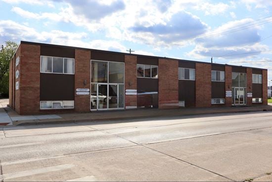 406 7th St, Suite 207