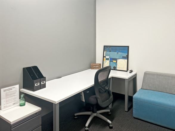 CA, Solana Beach - Solana Beach Corporate