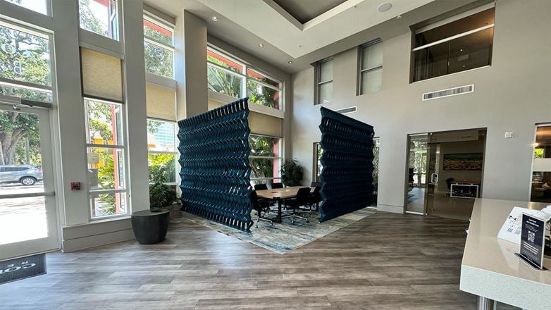 Apt CoWork - at Cottonwood Bayview