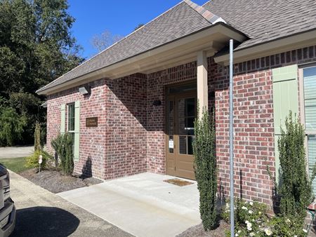 Commercial space for Rent at 1201 S. Purpera Ave. in Gonzales