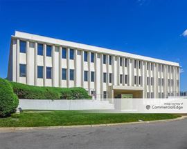5 Dakota Drive