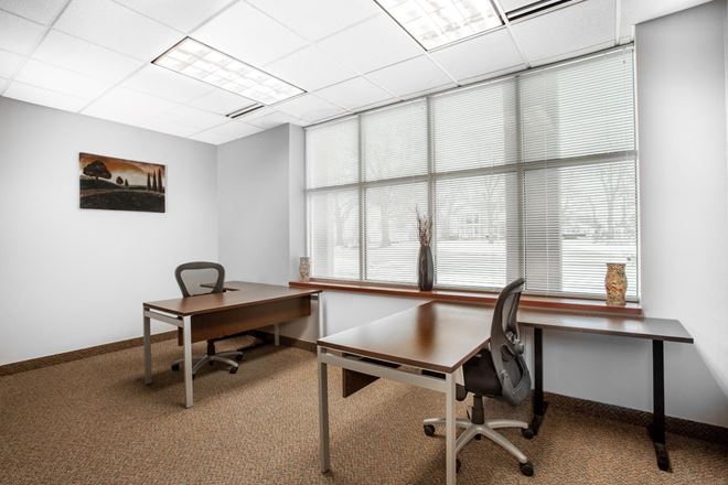 MO, Lee's Summit - Business Exchange Building