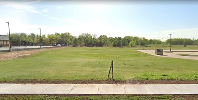 Kickapoo Ave & Shawnee - Land