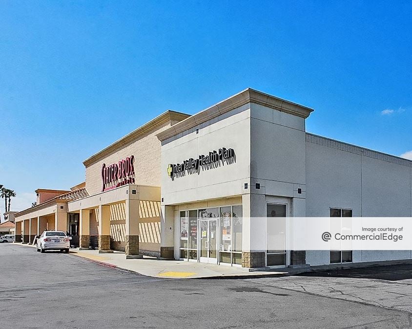 210 East Stetson Avenue, Hemet retail Space For Lease