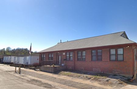 Industrial space for Rent at 601-650 E Red Bud Ave in St. Louis