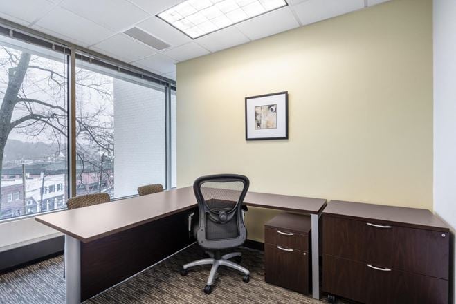 CT, Westport - Westport View Corporate Center