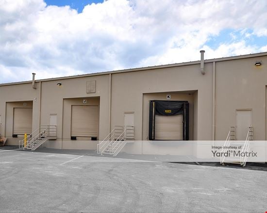 Airpark Business Center - Building 900