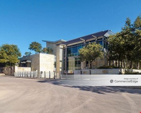 Photo of commercial space at 200 East Basse Road in San Antonio