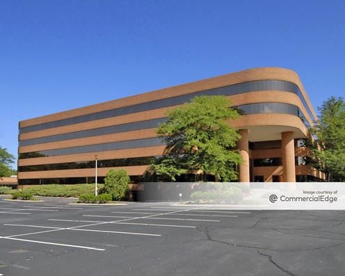 Glastonbury Corporate Center - Buildings II & IV