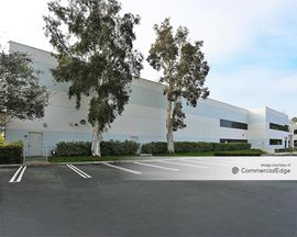 5928 Farnsworth Court