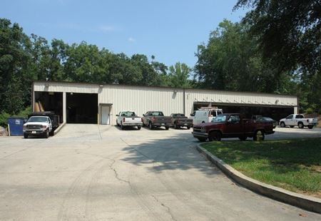 Industrial space for Rent at 911 Montreal Rd in Clarkston