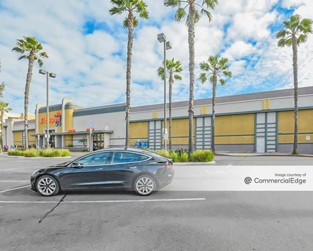 Retail space for Rent at 450 Long Beach Blvd in Long Beach
