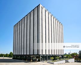 Heaver Plaza