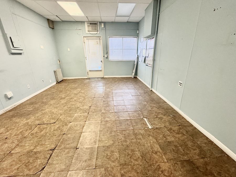 Office / Retail space for lease in Astoria - Long Island City