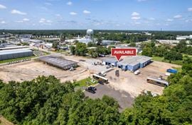 704 Murray Rd: Service Shop