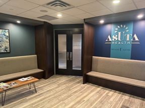 7300 France Ave S #302, Edina, MN 55435