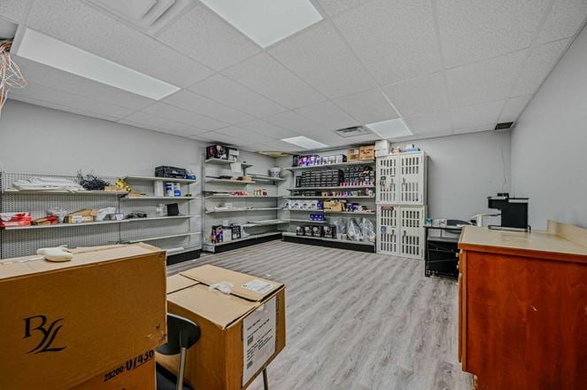 Gilpin Plaza - 3211-A Concord Pike, Wilm, DE