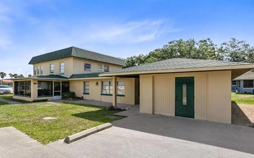 5-Unit Quadplex + Laundromat Income Property