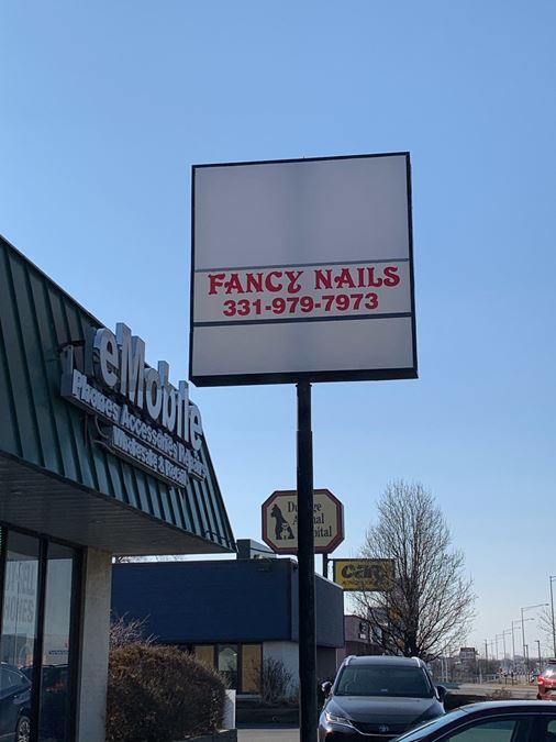 Freestanding Retail Building on North Ave