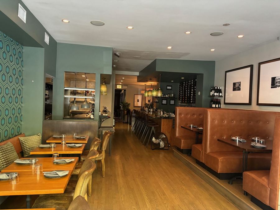 Lincoln Square Second Gen Restaurant Available