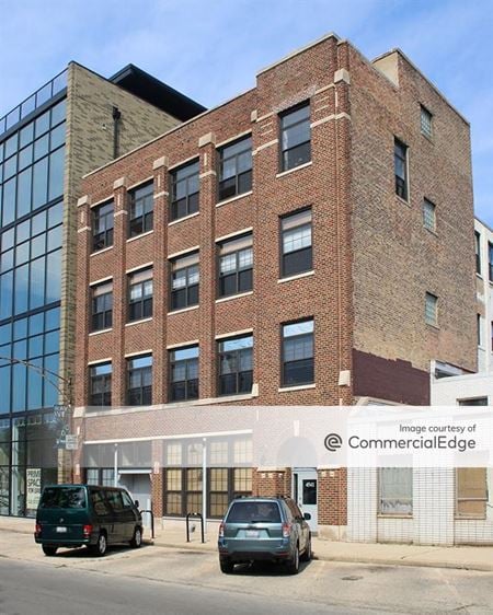 Office space for Rent at 4541 North Ravenswood Avenue in Chicago