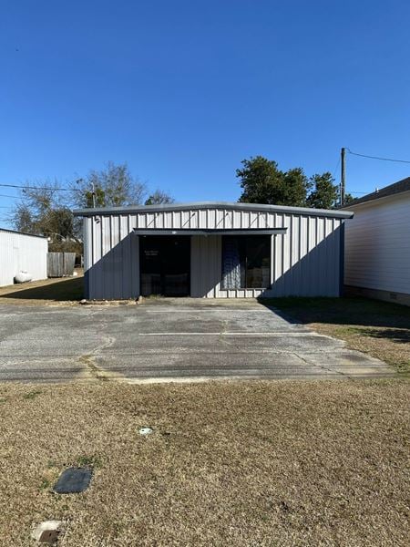 Industrial space for Rent at 110 Business Circle in Thomasville