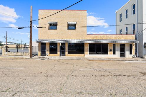 107 W Rusk St