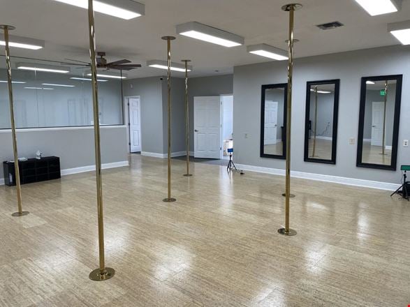 4301 - 4305 Spanish Trail | Legacy Plaza