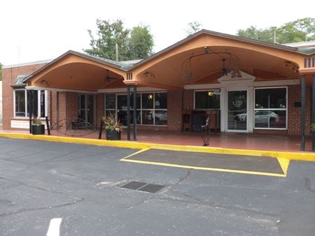 Retail space for Rent at 706 W University Ave in Gainesville