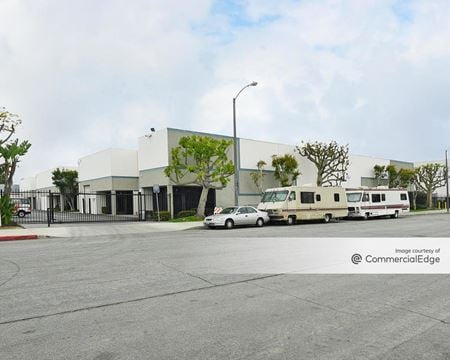 Photo of commercial space at 146 West 132nd Street in Los Angeles