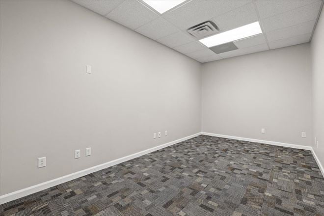 2 Executive Suites 
