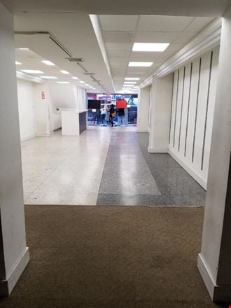 787 Lexington Ave