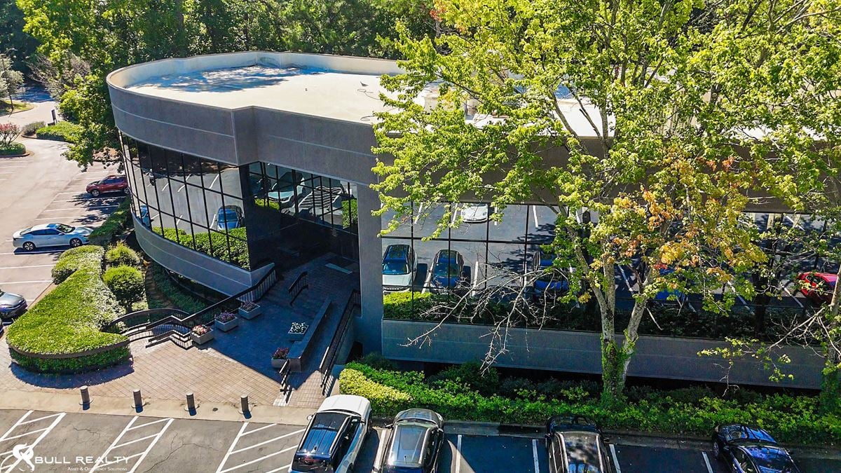 Lakepointe | Cumberland/Galleria Area | 37,796 RSF Office Acquisition Opportunity