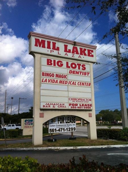 Mil-Lake Plaza - Lake Worth