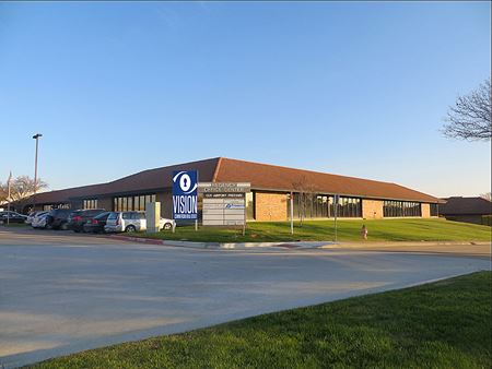 Office space for Rent at 1331 Airport Frwy (1331-1441) in Euless